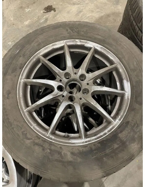 Continental Continental banden met velgen 235/65 R17 - Padangos ir ratlankiai - Lengvasis automobilis: foto 2 Continental Continental banden met velgen 235/65 R17 - Padangos ir ratlankiai - Lengvasis automobilis: foto 2