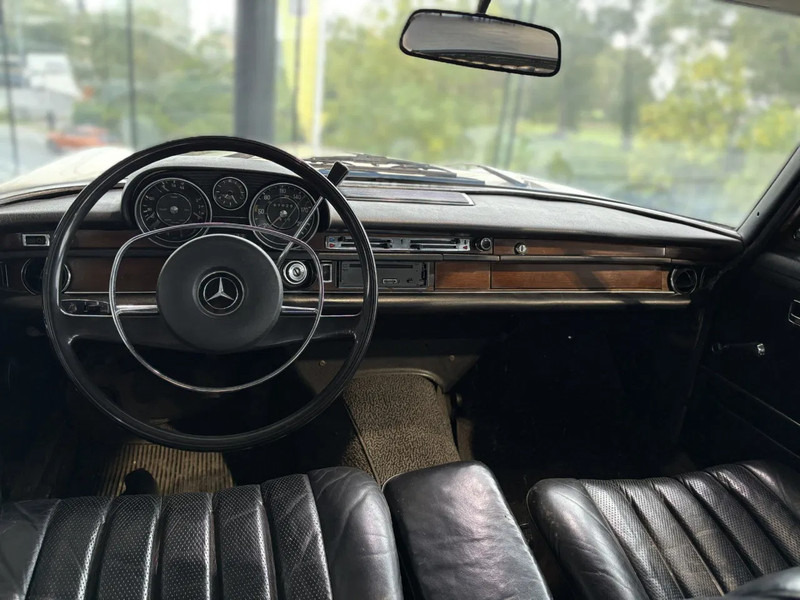Mercedes-Benz 280SE *OldTimer*Automaat*LerenZetels*Schuifdak* - Lengvasis automobilis: foto 3 Mercedes-Benz 280SE *OldTimer*Automaat*LerenZetels*Schuifdak* - Lengvasis automobilis: foto 3