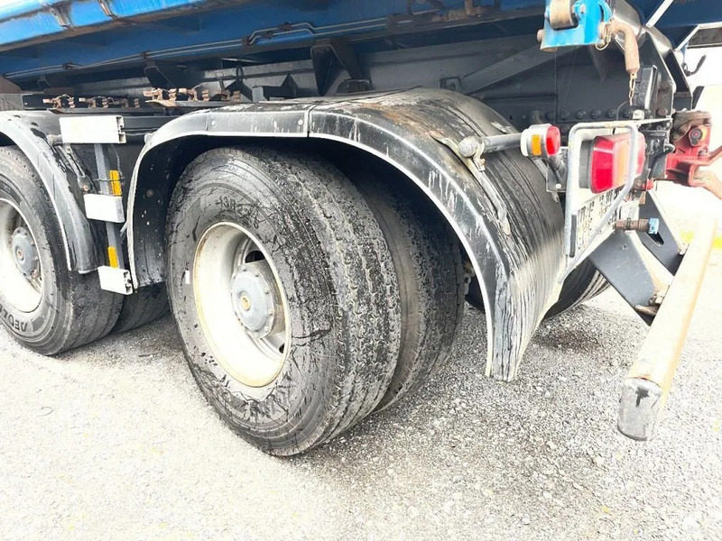 Mercedes-Benz Arocs 3342 *6x6*meegestuurd as*2zijdige kipper*Airco*Bluetooth - Savivartis sunkvežimis, Sunkvežimis su kranu: foto 5 Mercedes-Benz Arocs 3342 *6x6*meegestuurd as*2zijdige kipper*Airco*Bluetooth - Savivartis sunkvežimis, Sunkvežimis su kranu: foto 5