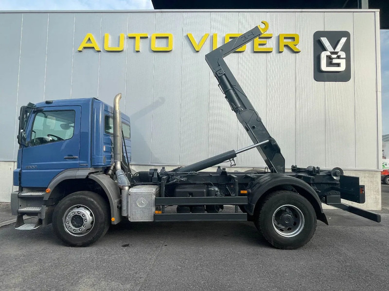 Mercedes-Benz Axor 1833 *cruise control*bluetooth*airconditioning*differentieelslot - Hook-lift sunkvežimis: foto 1 Mercedes-Benz Axor 1833 *cruise control*bluetooth*airconditioning*differentieelslot - Hook-lift sunkvežimis: foto 1