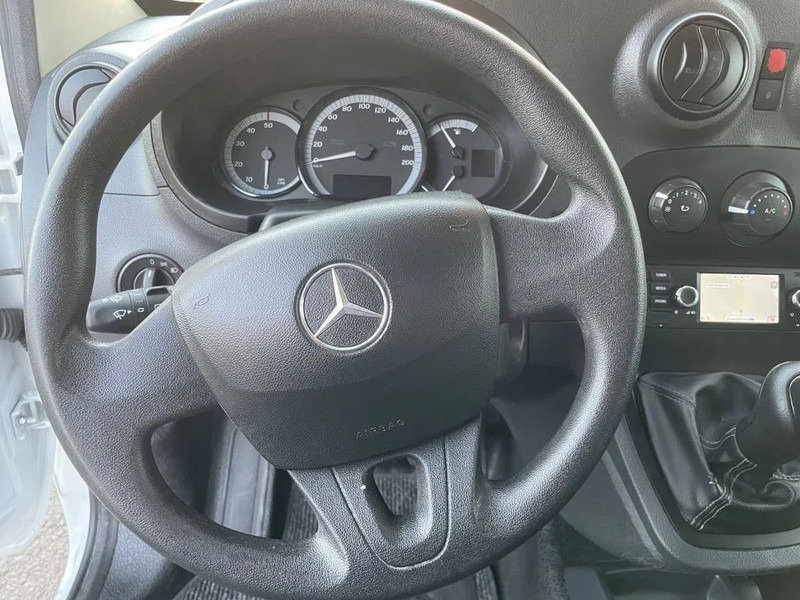 Mercedes-Benz Citan 109 CDI *Navigatie*Airco*Buitenspiegels verwarmd&elektr. verstelbaar - Mažas furgonas: foto 4 Mercedes-Benz Citan 109 CDI *Navigatie*Airco*Buitenspiegels verwarmd&elektr. verstelbaar - Mažas furgonas: foto 4