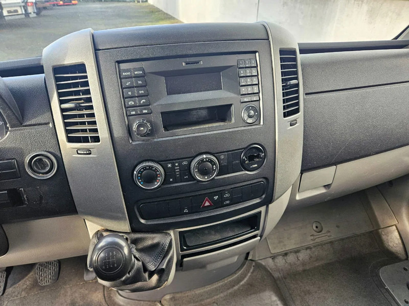 Mercedes-Benz Sprinter 313 - Furgonas šaldytuvas: foto 5 Mercedes-Benz Sprinter 313 - Furgonas šaldytuvas: foto 5