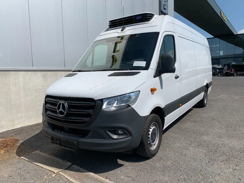 Mercedes-Benz Sprinter 315 L3H2*NEW Carrier xarios 350 -18°C*achteruitrijcamera*navigatie*zetelverwarming*360° camera* - Furgonas šaldytuvas: foto 1 Mercedes-Benz Sprinter 315 L3H2*NEW Carrier xarios 350 -18°C*achteruitrijcamera*navigatie*zetelverwarming*360° camera* - Furgonas šaldytuvas: foto 1
