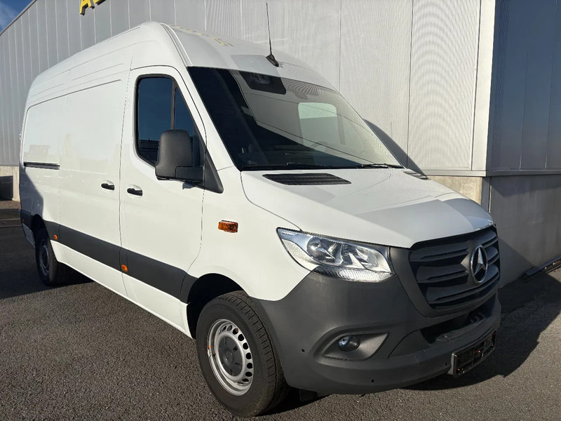Mercedes-Benz Sprinter 317 L2H2*360°Camera*Airco*Navigatie*Zetelverwarming - Krovininis mikroautobusas: foto 2 Mercedes-Benz Sprinter 317 L2H2*360°Camera*Airco*Navigatie*Zetelverwarming - Krovininis mikroautobusas: foto 2