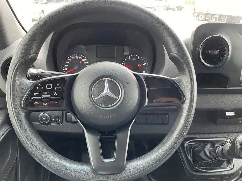 Mercedes-Benz Sprinter 514 *Airconditioning*Cruise control*Zijwindassistent*laadbrug - Furgonas su krovinių dėže: foto 4 Mercedes-Benz Sprinter 514 *Airconditioning*Cruise control*Zijwindassistent*laadbrug - Furgonas su krovinių dėže: foto 4