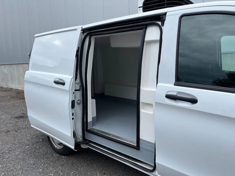 Mercedes-Benz Vito VITO*NACHTKOELING*VRIEZEN-18°*CAMERA*ZIJDEUR - Furgonas šaldytuvas: foto 5 Mercedes-Benz Vito VITO*NACHTKOELING*VRIEZEN-18°*CAMERA*ZIJDEUR - Furgonas šaldytuvas: foto 5