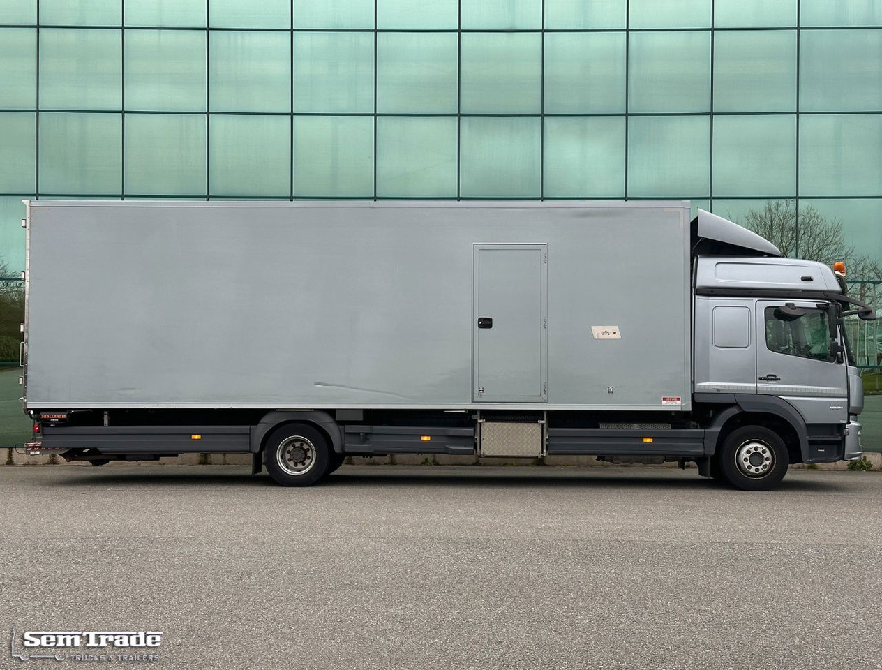 Mercedes-Benz Atego 1221 Euro 6 Isolated BOX + Heater Side Door Tail Lift 336.00 - Furgonas sunkvežimis: foto 5 Mercedes-Benz Atego 1221 Euro 6 Isolated BOX + Heater Side Door Tail Lift 336.00 - Furgonas sunkvežimis: foto 5