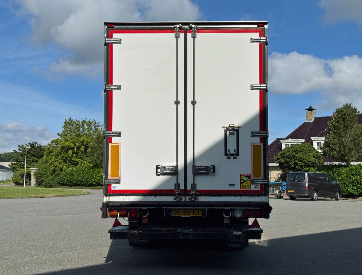 Pacton 3 AS VAN Beurden BAK 250 Breed 265 CM Hoog Liftas 2.000 KG Klep Carrier Vector 1550 MET Maar 4.050 UUR - Refrižeratorius puspriekabė: foto 4 Pacton 3 AS VAN Beurden BAK 250 Breed 265 CM Hoog Liftas 2.000 KG Klep Carrier Vector 1550 MET Maar 4.050 UUR - Refrižeratorius puspriekabė: foto 4