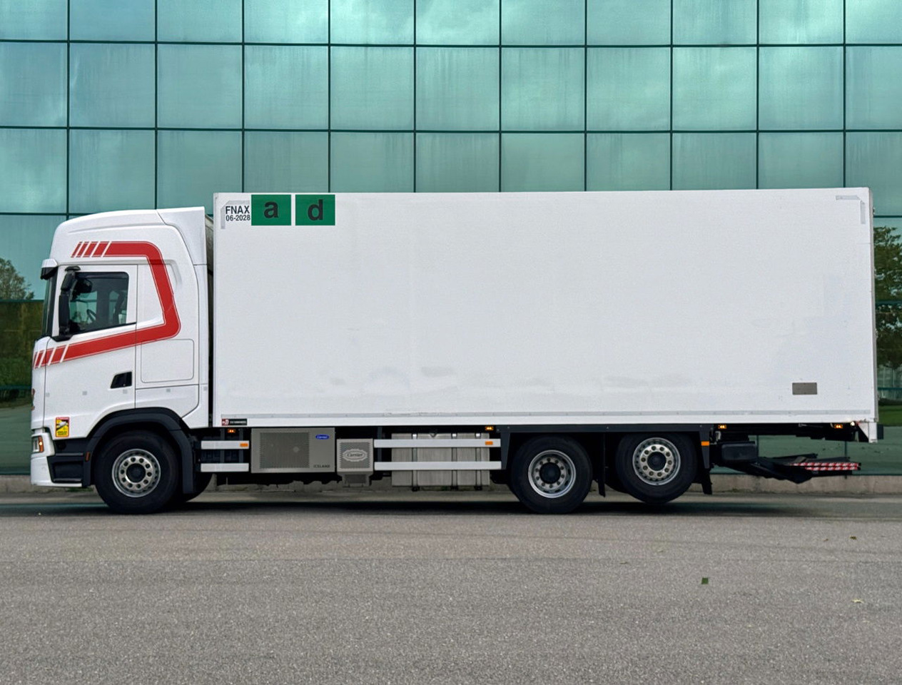 Scania S500 6X2 Retarder 815 x 250 x 275 CM Inside TOP Condition Holland Truck - Refrižeratorius sunkvežimis: foto 2 Scania S500 6X2 Retarder 815 x 250 x 275 CM Inside TOP Condition Holland Truck - Refrižeratorius sunkvežimis: foto 2