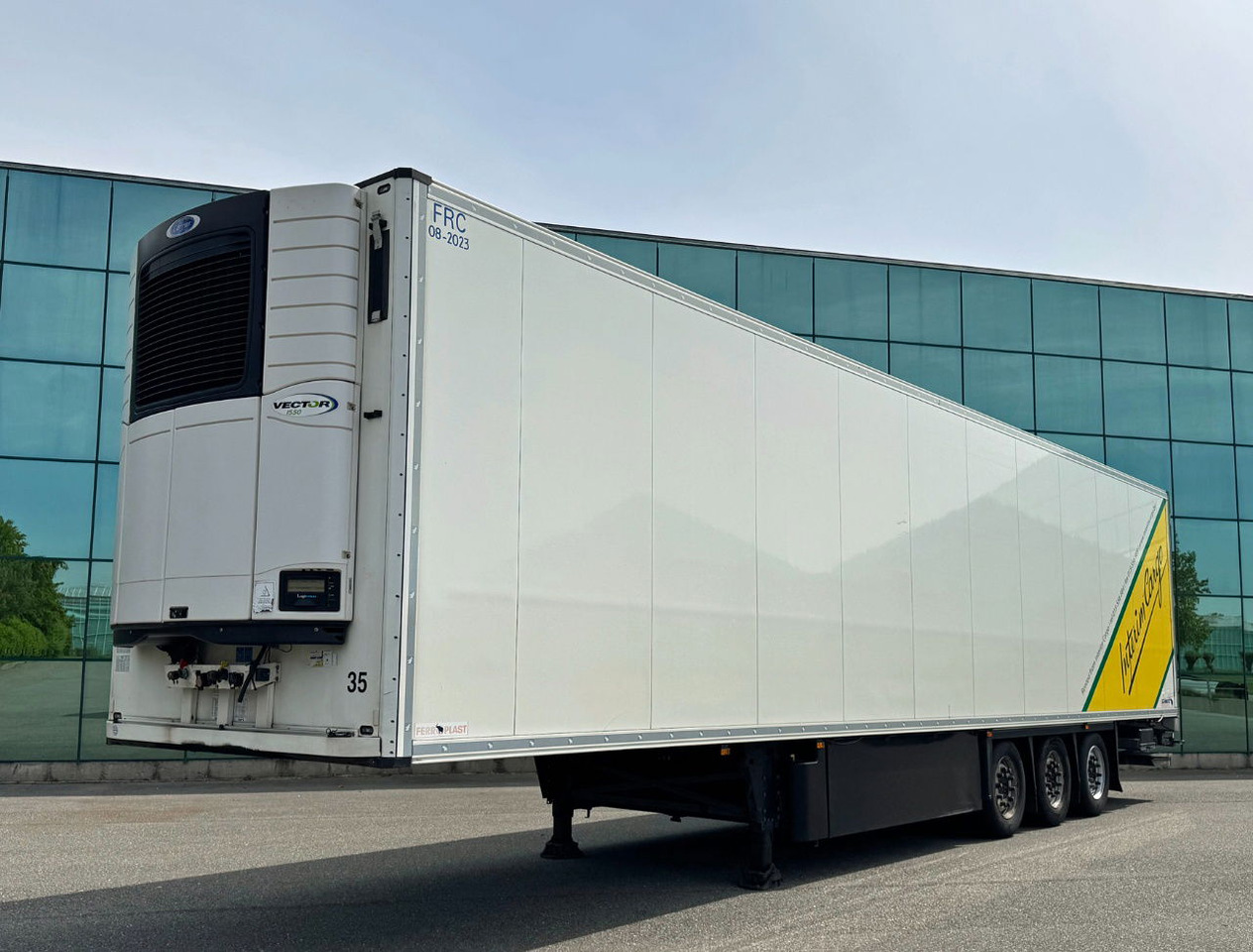 Refrižeratorius puspriekabė Schmitz Cargobull SCBS3B 275 CM High 250 Wide Tail Lift Carrier Vector 1550 Dopp: foto 9
