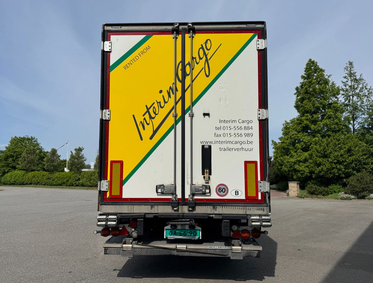 Schmitz Cargobull SCBS3B 275 CM High 250 Wide Tail Lift Carrier Vector 1550 Dopp - Refrižeratorius puspriekabė: foto 4 Schmitz Cargobull SCBS3B 275 CM High 250 Wide Tail Lift Carrier Vector 1550 Dopp - Refrižeratorius puspriekabė: foto 4