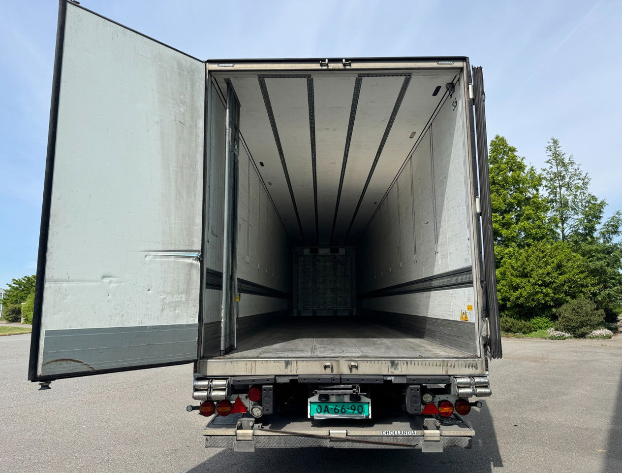 Refrižeratorius puspriekabė Schmitz Cargobull SCBS3B 275 CM High 250 Wide Tail Lift Carrier Vector 1550 Dopp: foto 12