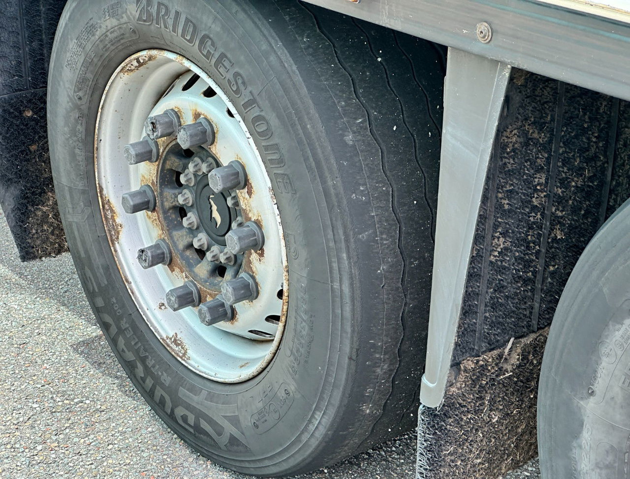 Refrižeratorius puspriekabė Schmitz Cargobull SCBS3B Carrier Vector 1550 Tail Lift 275 CM High Inside TOP Condition: foto 15 Refrižeratorius puspriekabė Schmitz Cargobull SCBS3B Carrier Vector 1550 Tail Lift 275 CM High Inside TOP Condition: foto 15