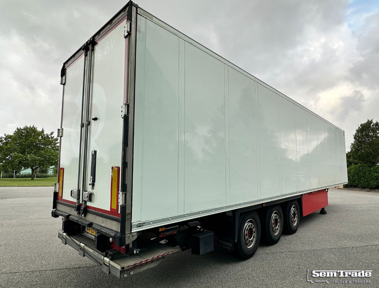 Schmitz Cargobull SCBS3B Schmitz Cooling Lift Axle Dhollandia Tail Lift NL-Trailer - Refrižeratorius puspriekabė: foto 4 Schmitz Cargobull SCBS3B Schmitz Cooling Lift Axle Dhollandia Tail Lift NL-Trailer - Refrižeratorius puspriekabė: foto 4