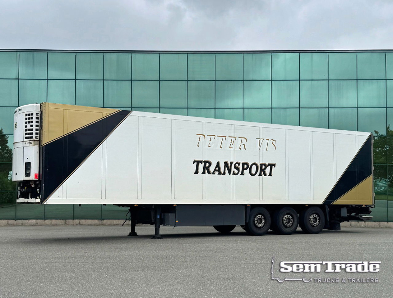 Schmitz Cargobull SKO24 Thermo King SL200e Only 8.900 Hours 270 CM High 250 CM W - Refrižeratorius puspriekabė: foto 1 Schmitz Cargobull SKO24 Thermo King SL200e Only 8.900 Hours 270 CM High 250 CM W - Refrižeratorius puspriekabė: foto 1