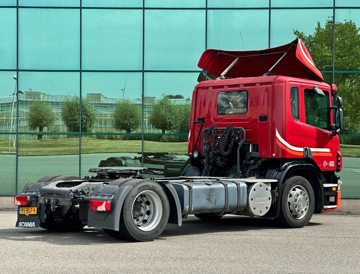 Scania P320 Euro 5 Full AIR DAY CAB LOW Deck 615.000 KM Holland Truck - Vilkikas: foto 4 Scania P320 Euro 5 Full AIR DAY CAB LOW Deck 615.000 KM Holland Truck - Vilkikas: foto 4