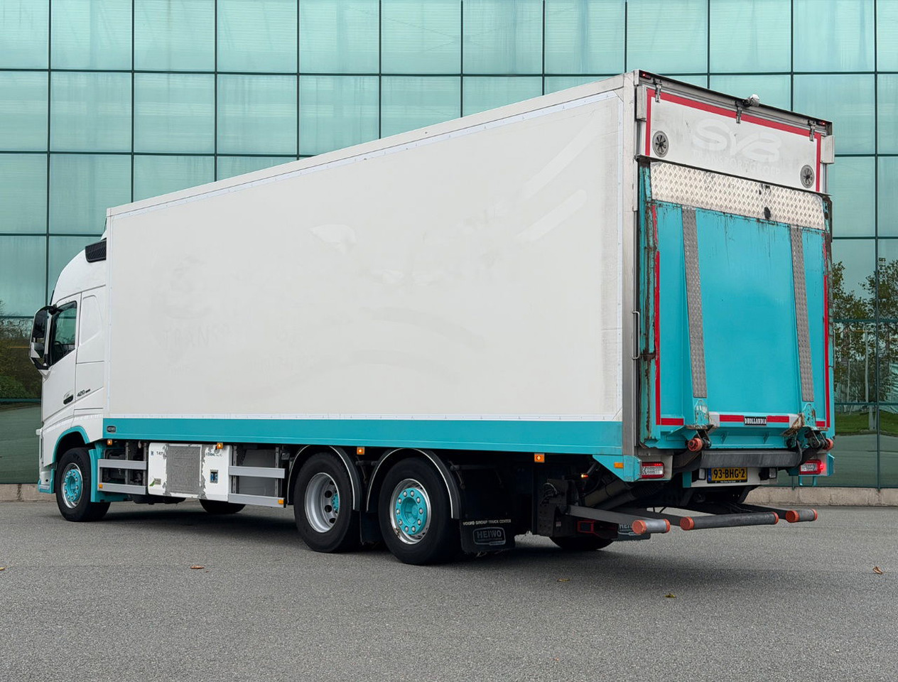 Volvo FH 420 6X2 Globetrotter Heiwo BOX 875 x 250 x 272 CM IN Thermo King T-800 490.000 KM TOP Condition NL Truck - Refrižeratorius sunkvežimis: foto 3 Volvo FH 420 6X2 Globetrotter Heiwo BOX 875 x 250 x 272 CM IN Thermo King T-800 490.000 KM TOP Condition NL Truck - Refrižeratorius sunkvežimis: foto 3