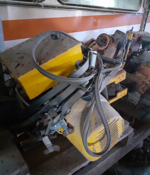 Materiel d' atelier Pour metal , bois, etc - Garažo įranga: foto 2 Materiel d' atelier Pour metal , bois, etc - Garažo įranga: foto 2