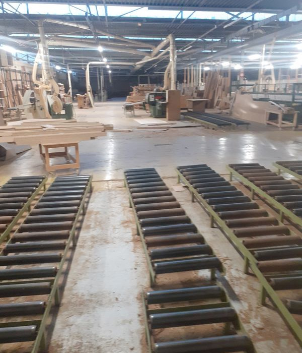 Transporteurs à roulleaux , Cadreuse hydraulique Guilliet ,Scie à ruban ,Scie radiale ,scie circulaire à Bois à Metals - Pramoninė įranga: foto 1 Transporteurs à roulleaux , Cadreuse hydraulique Guilliet ,Scie à ruban ,Scie radiale ,scie circulaire à Bois à Metals - Pramoninė įranga: foto 1