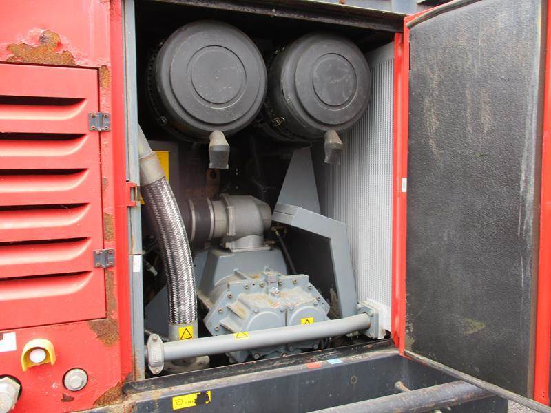 Atlas-Copco XAHS 426 CD - N - Oro kompresorius: foto 3 Atlas-Copco XAHS 426 CD - N - Oro kompresorius: foto 3