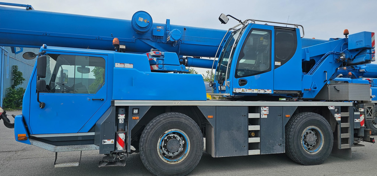 LIEBHERR LTM 1040-2.1 - Autokranas: foto 1 LIEBHERR LTM 1040-2.1 - Autokranas: foto 1