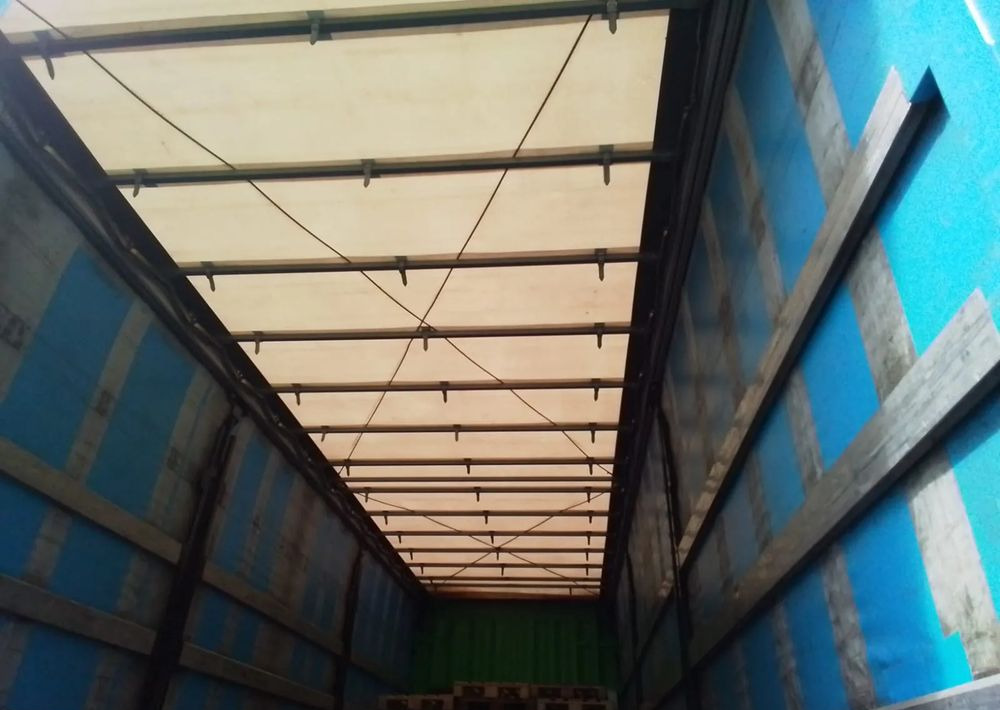 Krone Przyczepa 3 osie Firanka - Tentinė priekaba: foto 2 Krone Przyczepa 3 osie Firanka - Tentinė priekaba: foto 2