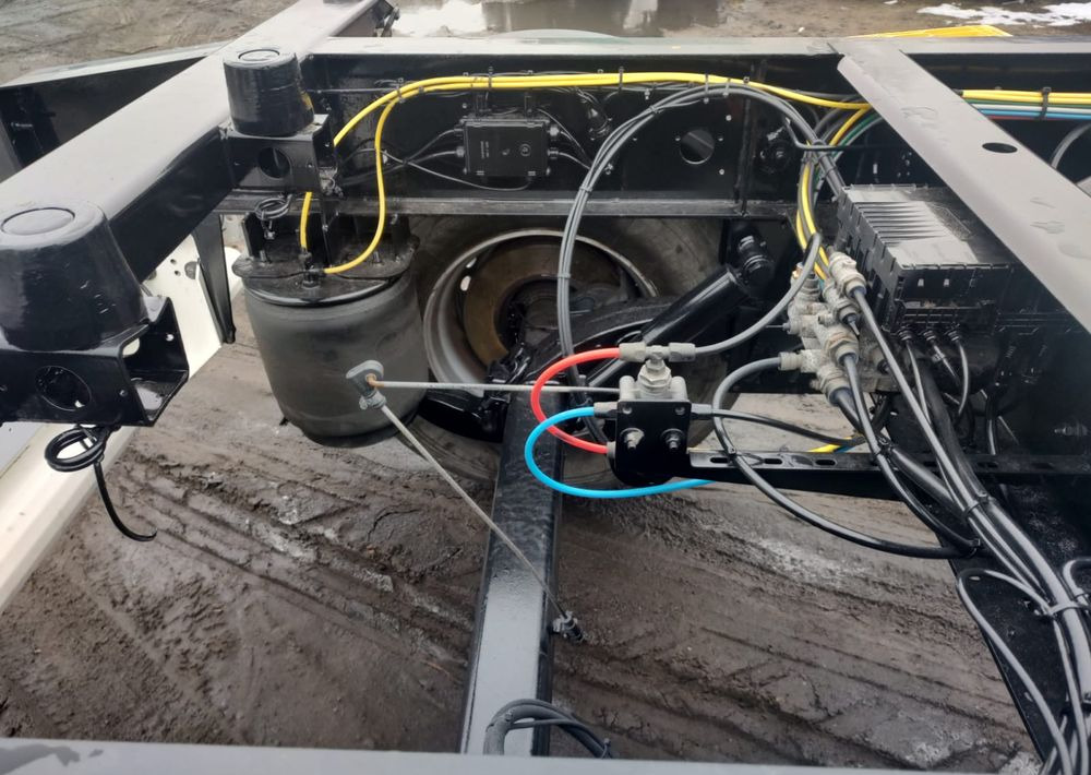 Krone Przyczepa BDF Krone - Konteineris-vežimus/ Sukeisti kūną priekaba: foto 2 Krone Przyczepa BDF Krone - Konteineris-vežimus/ Sukeisti kūną priekaba: foto 2