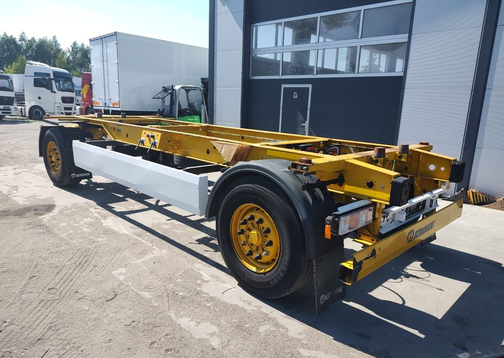 Krone Przyczepa BDF Krone - Konteineris-vežimus/ Sukeisti kūną priekaba: foto 1 Krone Przyczepa BDF Krone - Konteineris-vežimus/ Sukeisti kūną priekaba: foto 1
