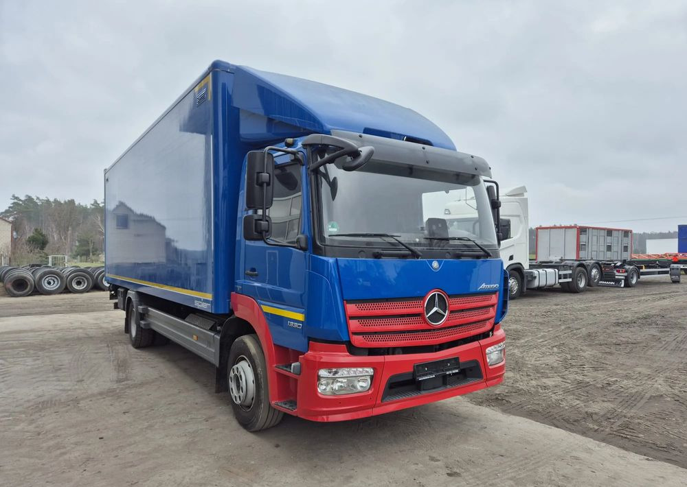 Mercedes-Benz Atego 1330 Euro 6 - Furgonas sunkvežimis: foto 2 Mercedes-Benz Atego 1330 Euro 6 - Furgonas sunkvežimis: foto 2