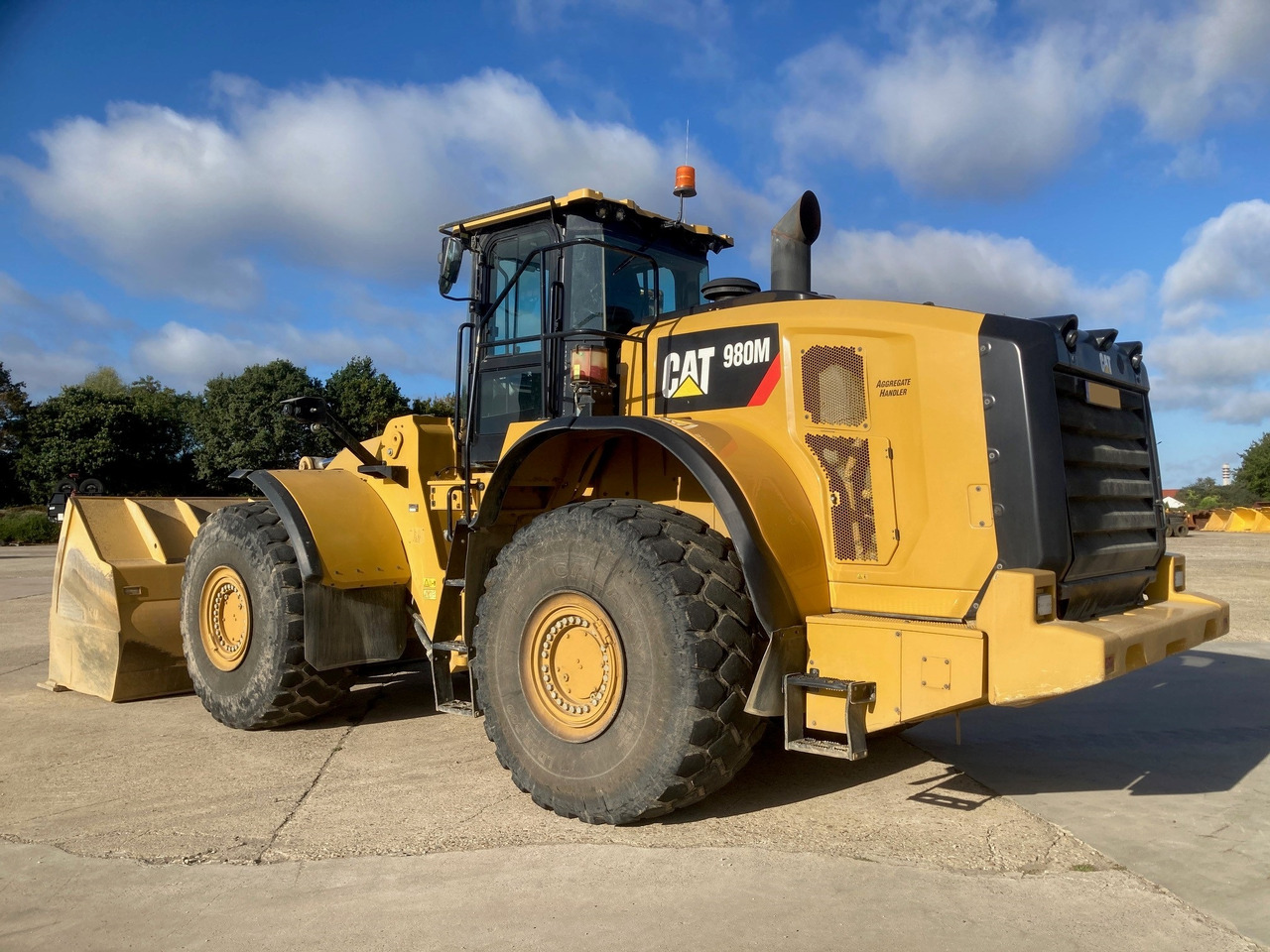 CATERPILLAR 980M - Ratinis krautuvas: foto 1 CATERPILLAR 980M - Ratinis krautuvas: foto 1