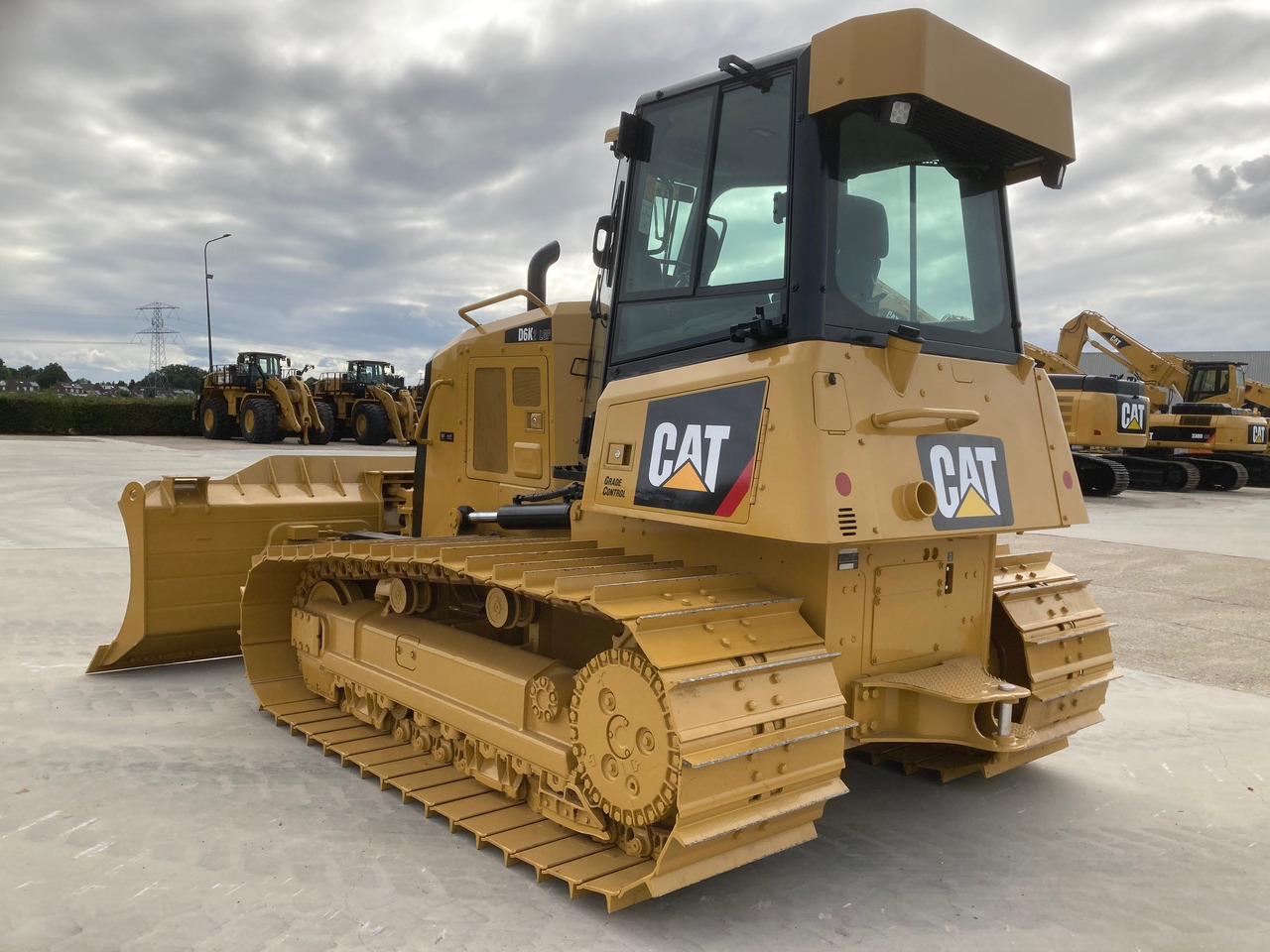 CATERPILLAR D6K2 LGP - Buldozeris: foto 3 CATERPILLAR D6K2 LGP - Buldozeris: foto 3