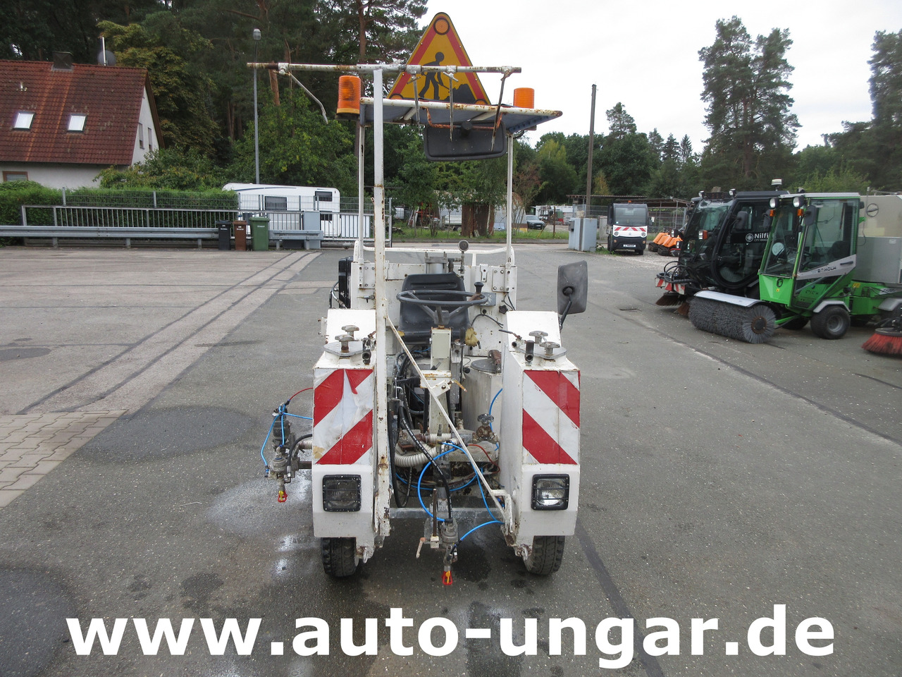 Euroliners Trassar 131 Airless Roadmarking Machine Straßenmarkierung Graco - Asfalto mašina: foto 2 Euroliners Trassar 131 Airless Roadmarking Machine Straßenmarkierung Graco - Asfalto mašina: foto 2