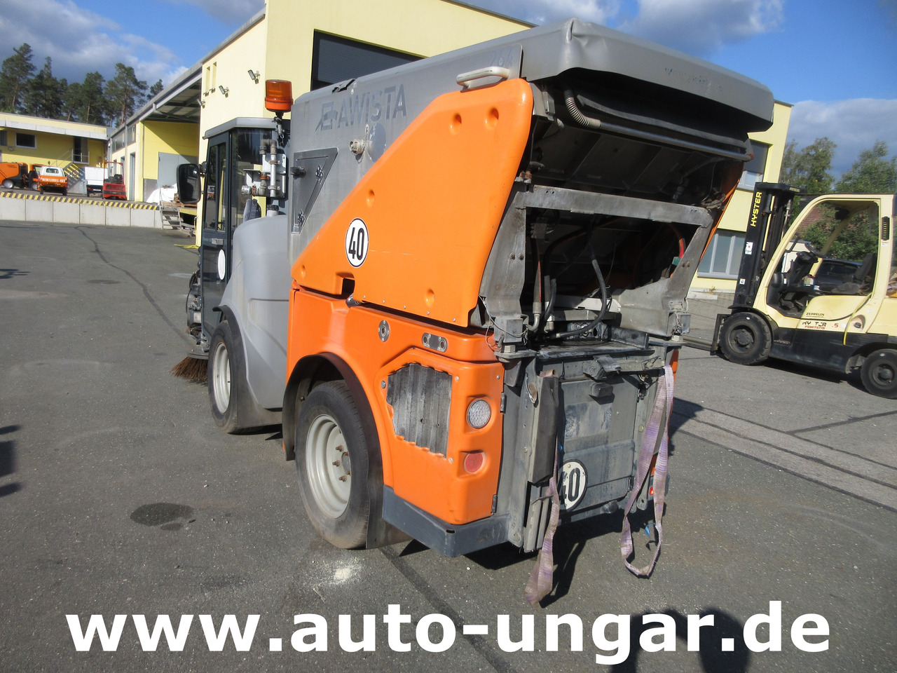 Hako CM 1600 Kehrmaschine 4x4 Baujahr 2018 3 Besen MOTORSCHADEN - Gatvių šlavimo mašina: foto 5 Hako CM 1600 Kehrmaschine 4x4 Baujahr 2018 3 Besen MOTORSCHADEN - Gatvių šlavimo mašina: foto 5