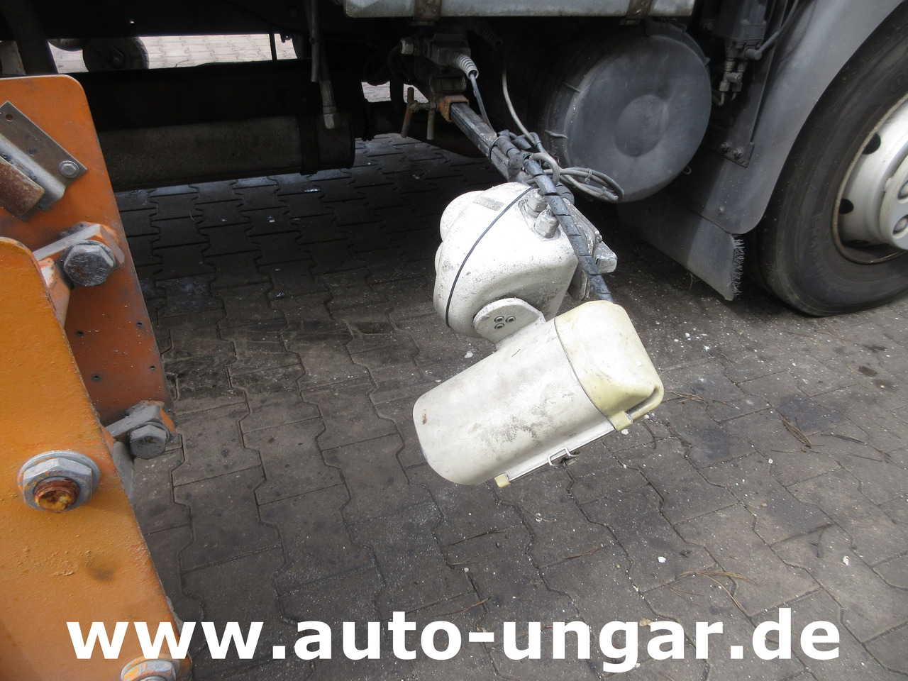 Hofmann H75 - 1000 Thermoplastic Roadmarking Machine Truck Mounted Hot Paint - Asfalto mašina: foto 5 Hofmann H75 - 1000 Thermoplastic Roadmarking Machine Truck Mounted Hot Paint - Asfalto mašina: foto 5