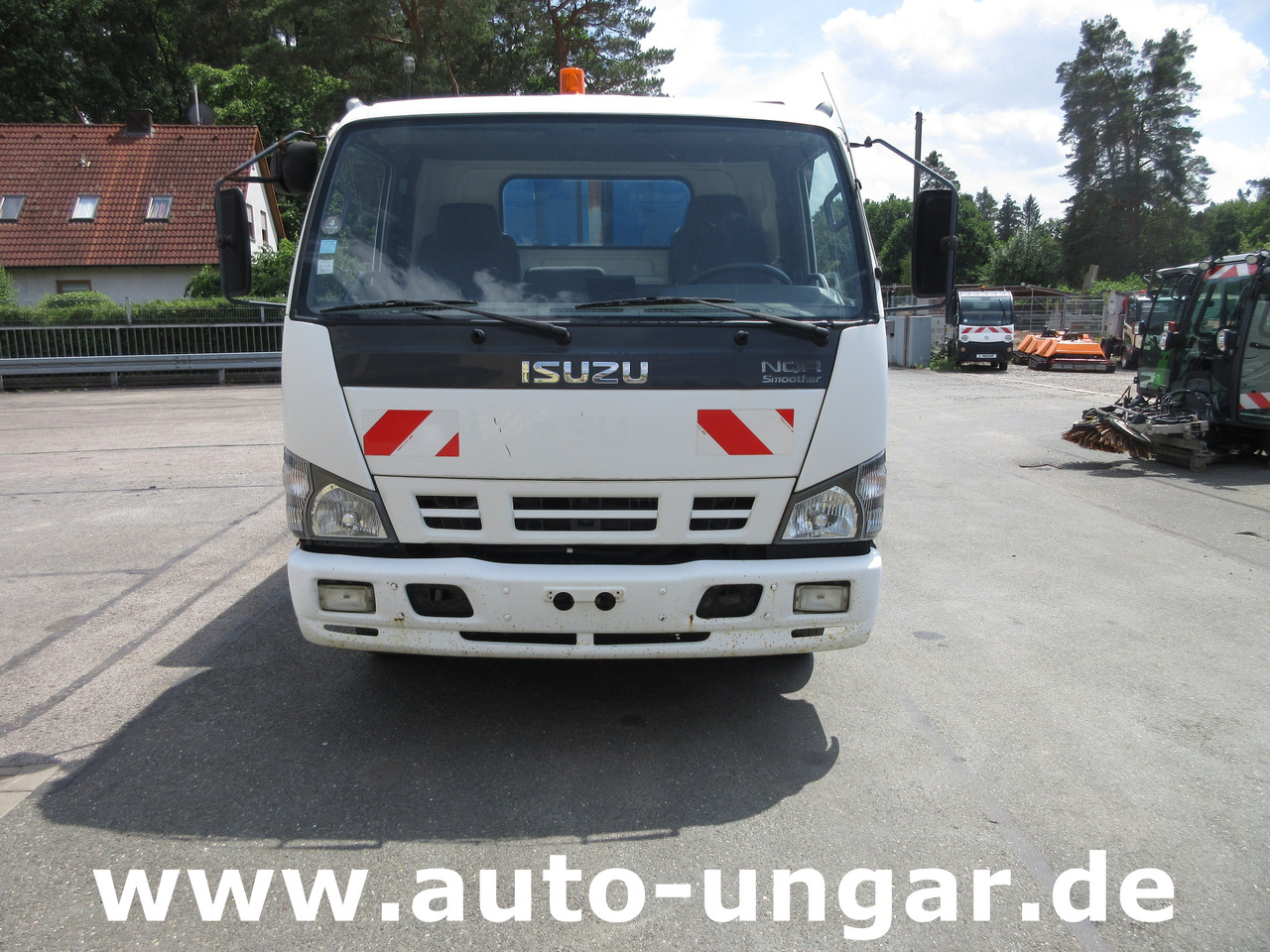ISUZU NQR Smoother Q75 Y07 Müllwagen 8m³ TECNO 7.500kg Kipper Presse Lifter - Šiukšliavežis: foto 2 ISUZU NQR Smoother Q75 Y07 Müllwagen 8m³ TECNO 7.500kg Kipper Presse Lifter - Šiukšliavežis: foto 2