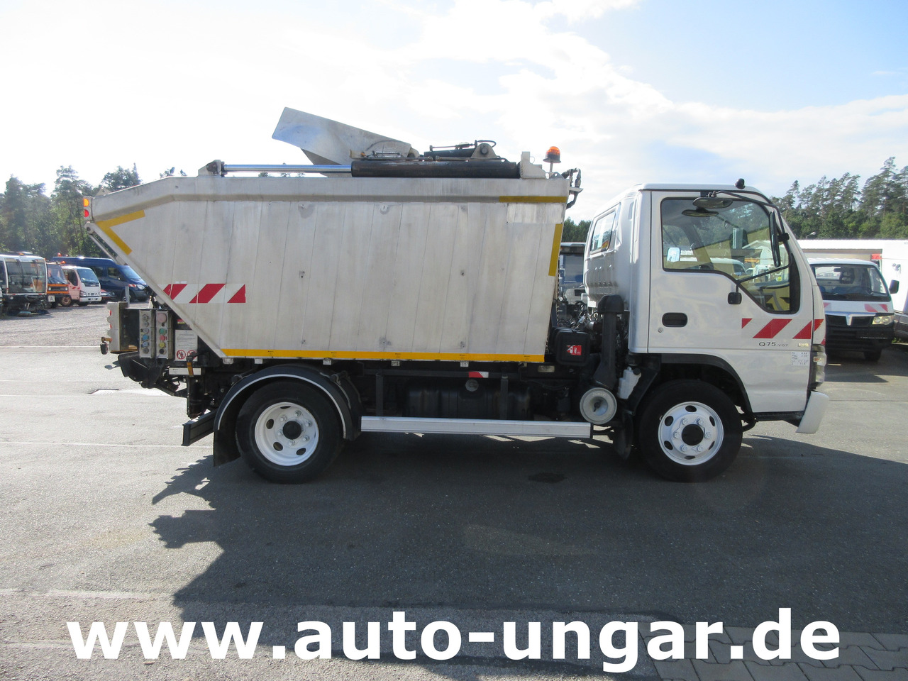 ISUZU NQR smoother NPR 75 Q75.Y07 Faun Müllwagen Euro 4 Kipper Lifter Presse - Šiukšliavežis: foto 4 ISUZU NQR smoother NPR 75 Q75.Y07 Faun Müllwagen Euro 4 Kipper Lifter Presse - Šiukšliavežis: foto 4