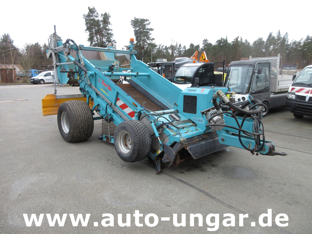 Kässbohrer BeachTech 2000 Strandreiniger Beachcleaner Nettoyeur Cribleuse de Plage - Komunalinė/ Specializuota technika: foto 1 Kässbohrer BeachTech 2000 Strandreiniger Beachcleaner Nettoyeur Cribleuse de Plage - Komunalinė/ Specializuota technika: foto 1