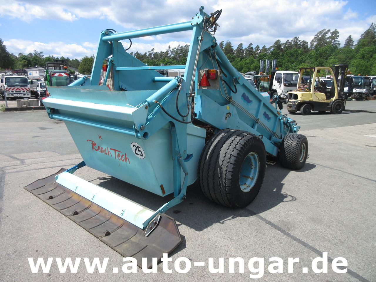 Kässbohrer BeachTech STR 2000 BeachCleaner Strandreiniger καθαριστής παραλίας - Komunalinė/ Specializuota technika: foto 4 Kässbohrer BeachTech STR 2000 BeachCleaner Strandreiniger καθαριστής παραλίας - Komunalinė/ Specializuota technika: foto 4