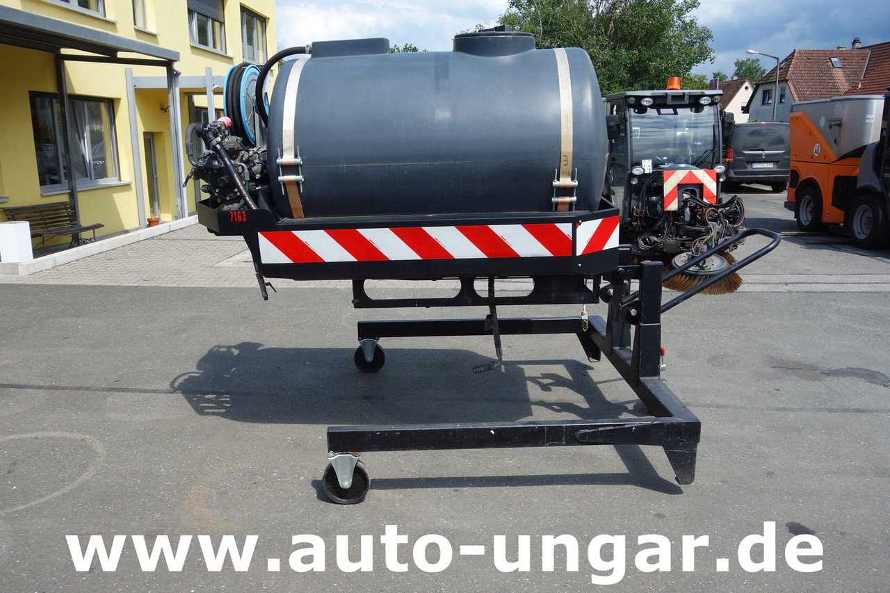 NILFISK CR3500 Wasserfass mit Pumpe + Schlauchhaspel Schmidt Multigo Schwemmaufbau - Komunalinė/ Specializuota technika: foto 4 NILFISK CR3500 Wasserfass mit Pumpe + Schlauchhaspel Schmidt Multigo Schwemmaufbau - Komunalinė/ Specializuota technika: foto 4