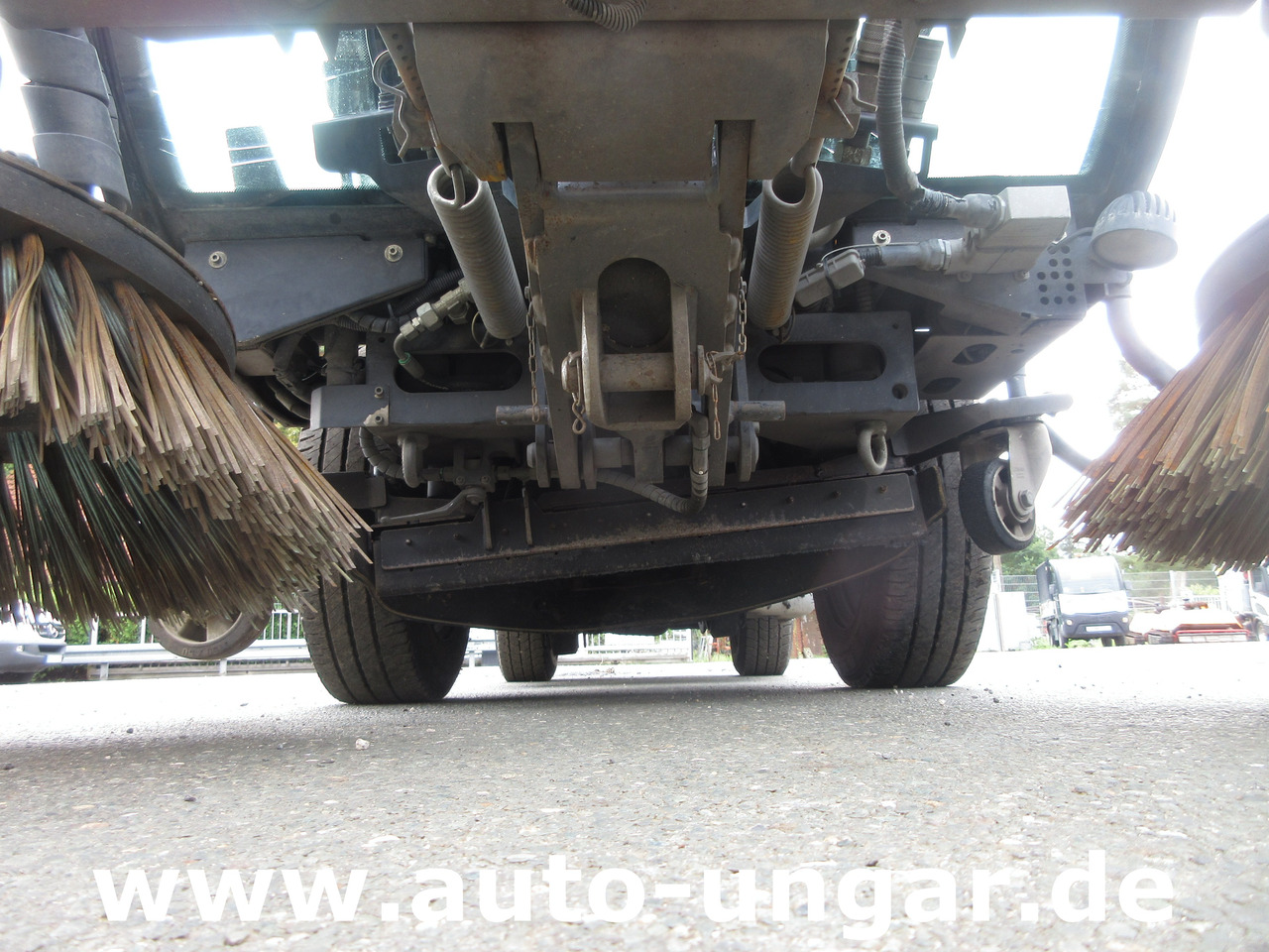 Nilfisk CR3500 CityRanger Schmidt Flexigo Multigo 4x4 Kehrmaschine Geräteträger - Gatvių šlavimo mašina: foto 4 Nilfisk CR3500 CityRanger Schmidt Flexigo Multigo 4x4 Kehrmaschine Geräteträger - Gatvių šlavimo mašina: foto 4