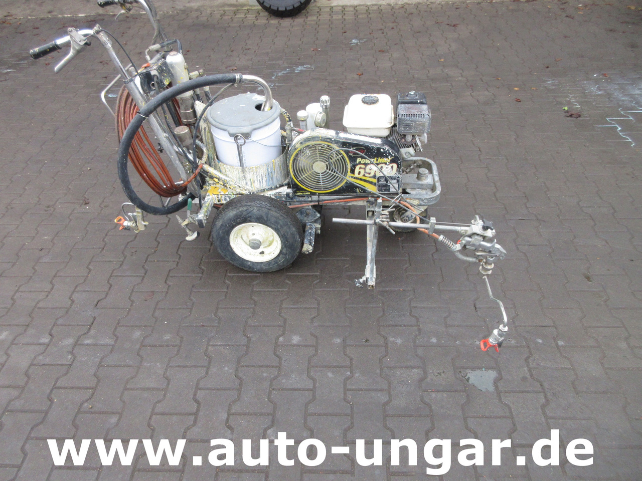 ProSign Powrliner 6900 Graco 200HS Speeflow Euroliners Airless Roadmarking Machine - Asfalto mašina: foto 1 ProSign Powrliner 6900 Graco 200HS Speeflow Euroliners Airless Roadmarking Machine - Asfalto mašina: foto 1