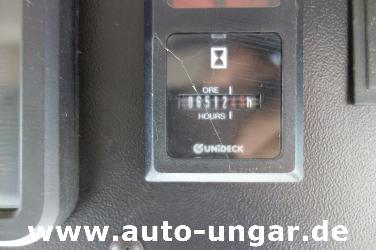 Gatvių šlavimo mašina Ravo C540 / 530 Kehrmaschine - Kärcher - Heckabsaugung - Motorschaden: foto 19