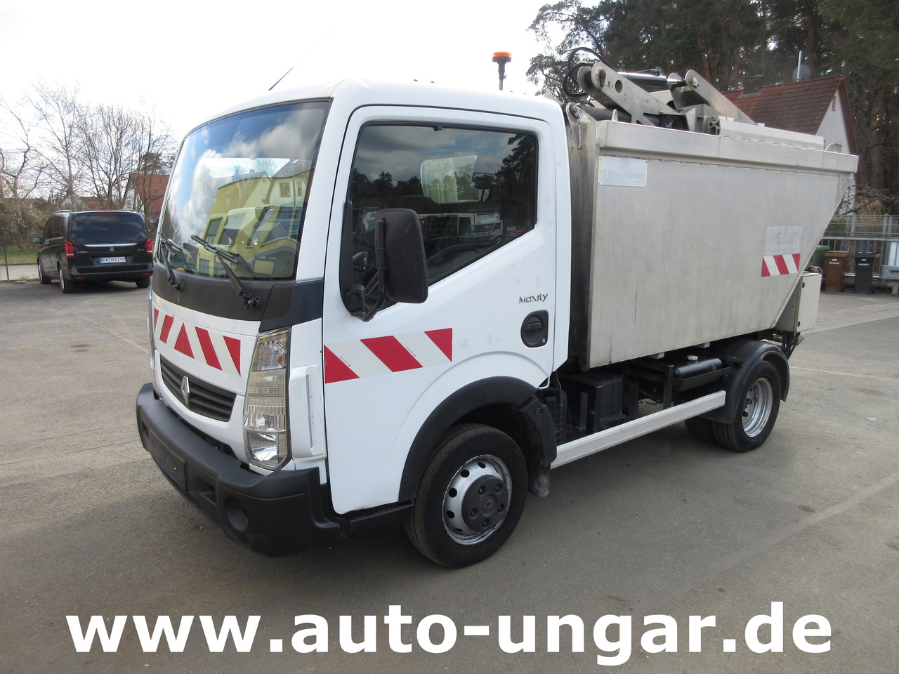 Renault Maxity Müllwagen 3.500kg Lifter Presse Kipper Tritt - Šiukšliavežis: foto 3 Renault Maxity Müllwagen 3.500kg Lifter Presse Kipper Tritt - Šiukšliavežis: foto 3