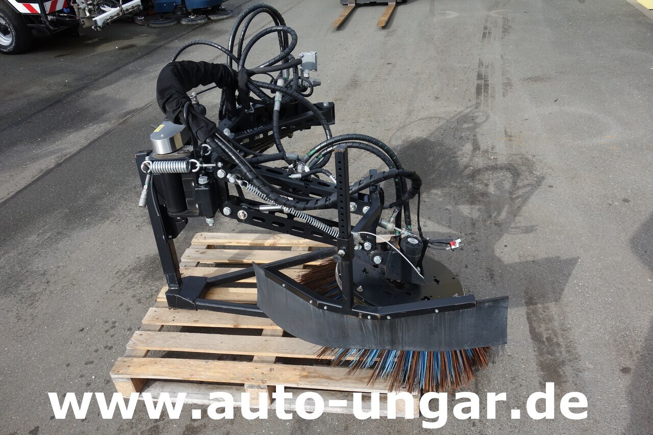 Schmidt Nilfisk 3. Besen für City Ranger Jungo Jet 3500 Multigo - Rotacinė šluota - Komunalinė/ Specializuota technika: foto 1 Schmidt Nilfisk 3. Besen für City Ranger Jungo Jet 3500 Multigo - Rotacinė šluota - Komunalinė/ Specializuota technika: foto 1