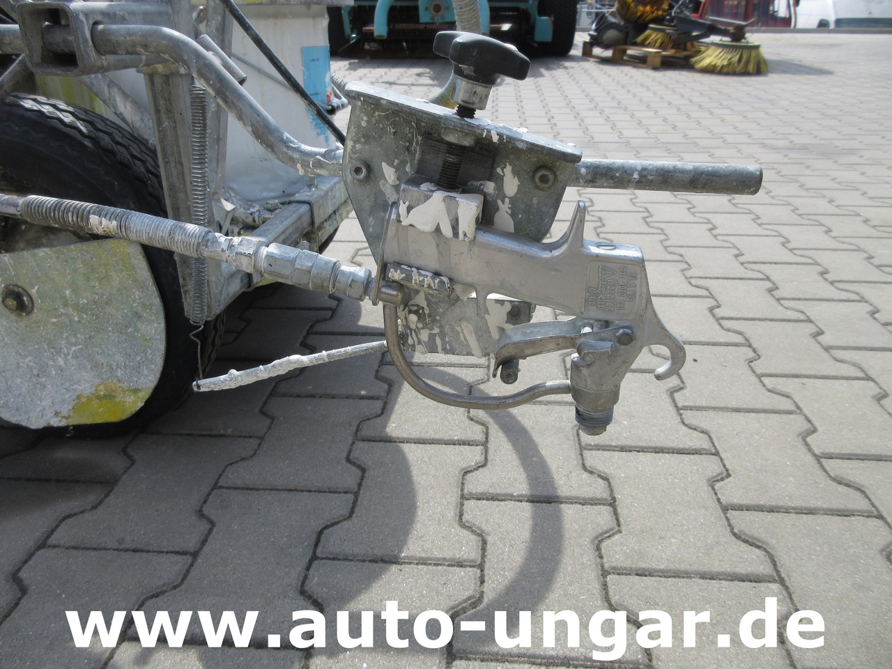 ProSign Citadine Graco Airless Road Marking Machine Straßenmarkiermaschine Markiermaschine - Statybinė technika: foto 4 ProSign Citadine Graco Airless Road Marking Machine Straßenmarkiermaschine Markiermaschine - Statybinė technika: foto 4