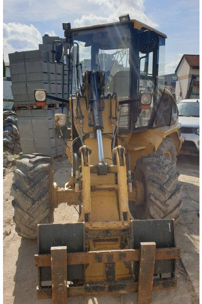 Caterpillar 908 (7t - Ratinis krautuvas: foto 5 Caterpillar 908 (7t - Ratinis krautuvas: foto 5