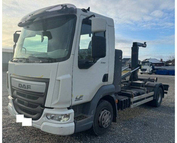 DAF 12t LF250 FA +2020 CTS - Hook-lift sunkvežimis: foto 4 DAF 12t LF250 FA +2020 CTS - Hook-lift sunkvežimis: foto 4