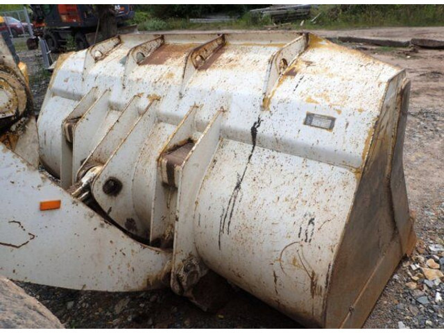 Ratinis krautuvas Komatsu WA 380-6: foto 7