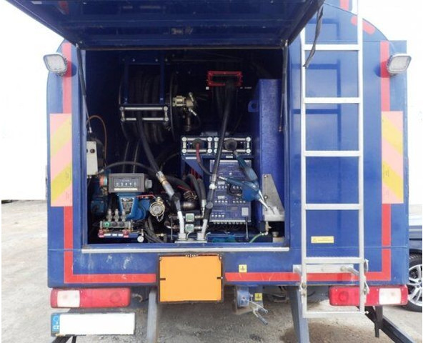 Renault 19.5t +8m3 (5+3) Kobit - Autocisterna: foto 4 Renault 19.5t +8m3 (5+3) Kobit - Autocisterna: foto 4