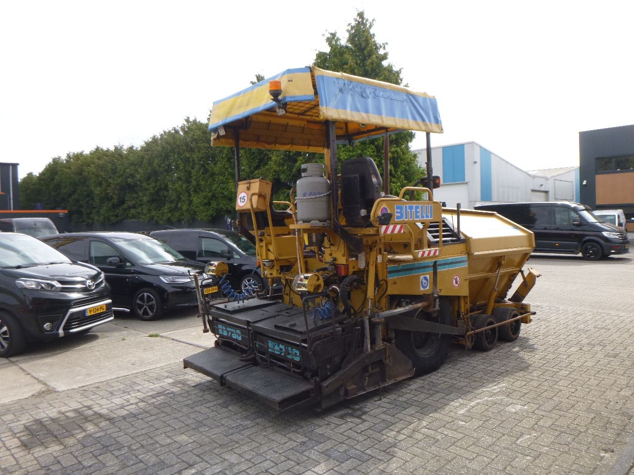 CATERPILLAR BB730 - Asfalto klotuvas: foto 4 CATERPILLAR BB730 - Asfalto klotuvas: foto 4